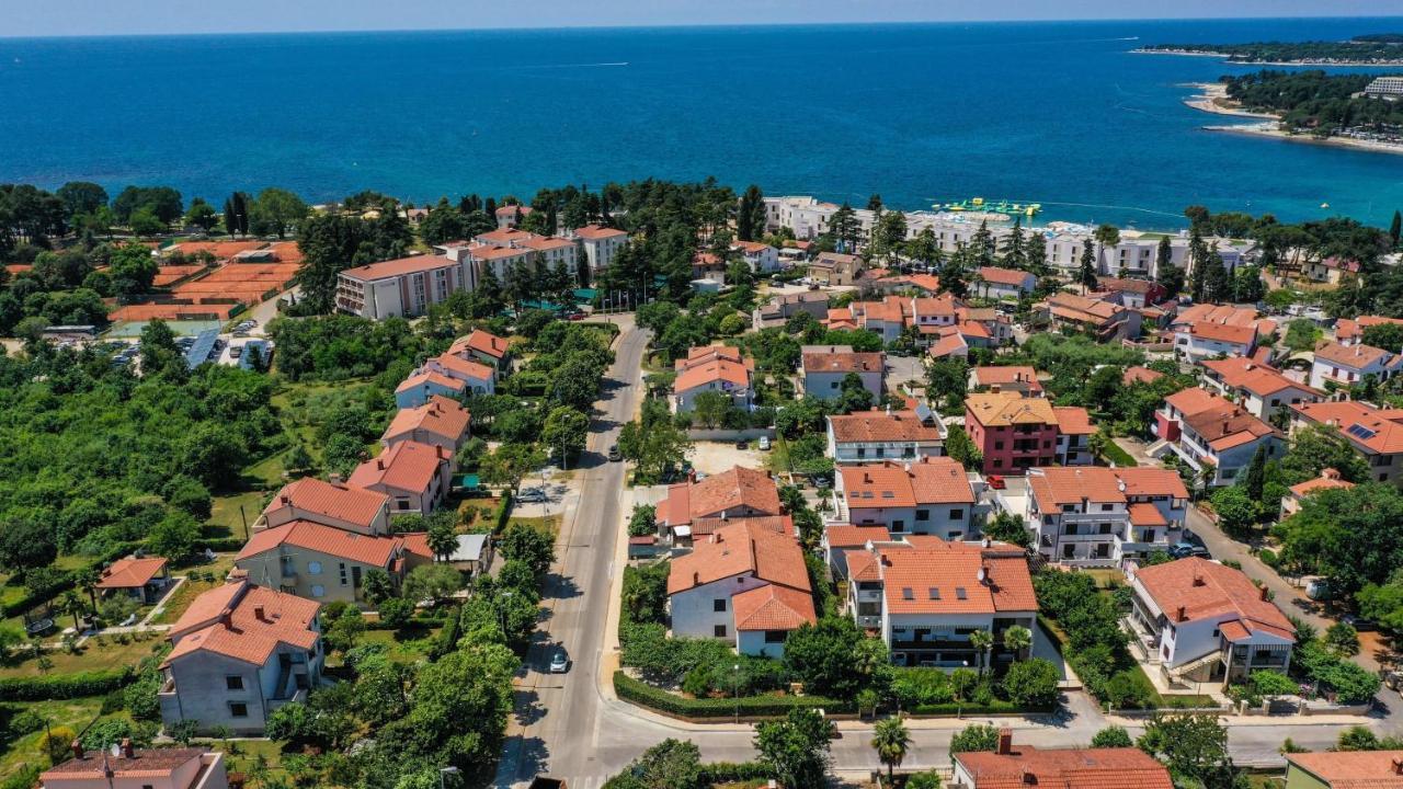 Apartment Nola By Rent Istria Пореч Екстер'єр фото
